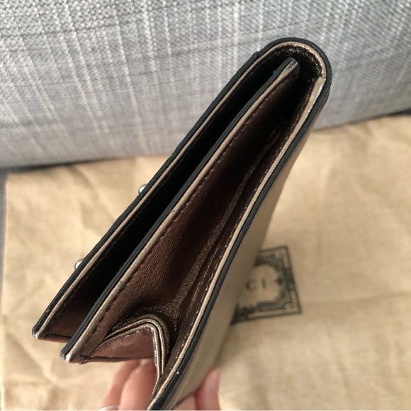Gucci Bronze Clutch with Rare Logo Mirror - Picture 15 of 16